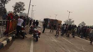 Photo of मीरजापुर में अलग-अलग सड़क दुर्घटना में तीन युवकों की हुई मौत, एक की हालत गंभीर किया गया रेफर