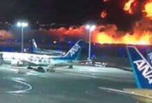 Photo of जापान: एयरपोर्ट पर धूं-धूं करजला विमान, 300 से ज्यादा यात्रियों की जान थी खतरे में